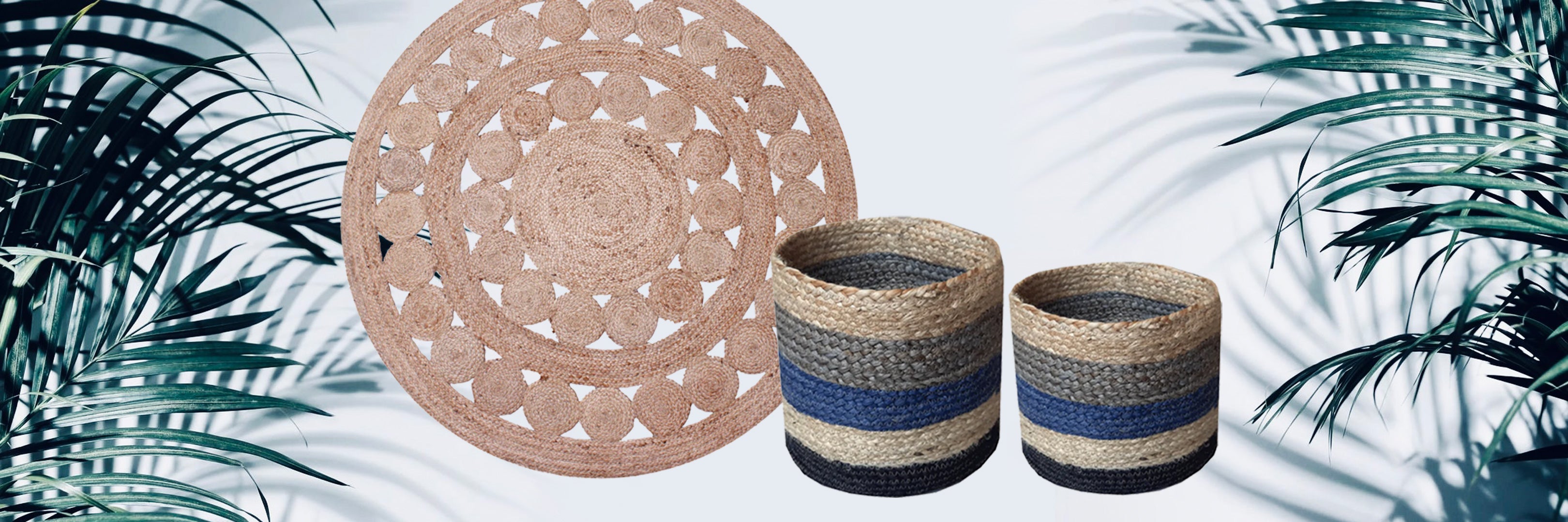Jute natural round rug and jute stripe baskets in blue shades for a ethnic home style